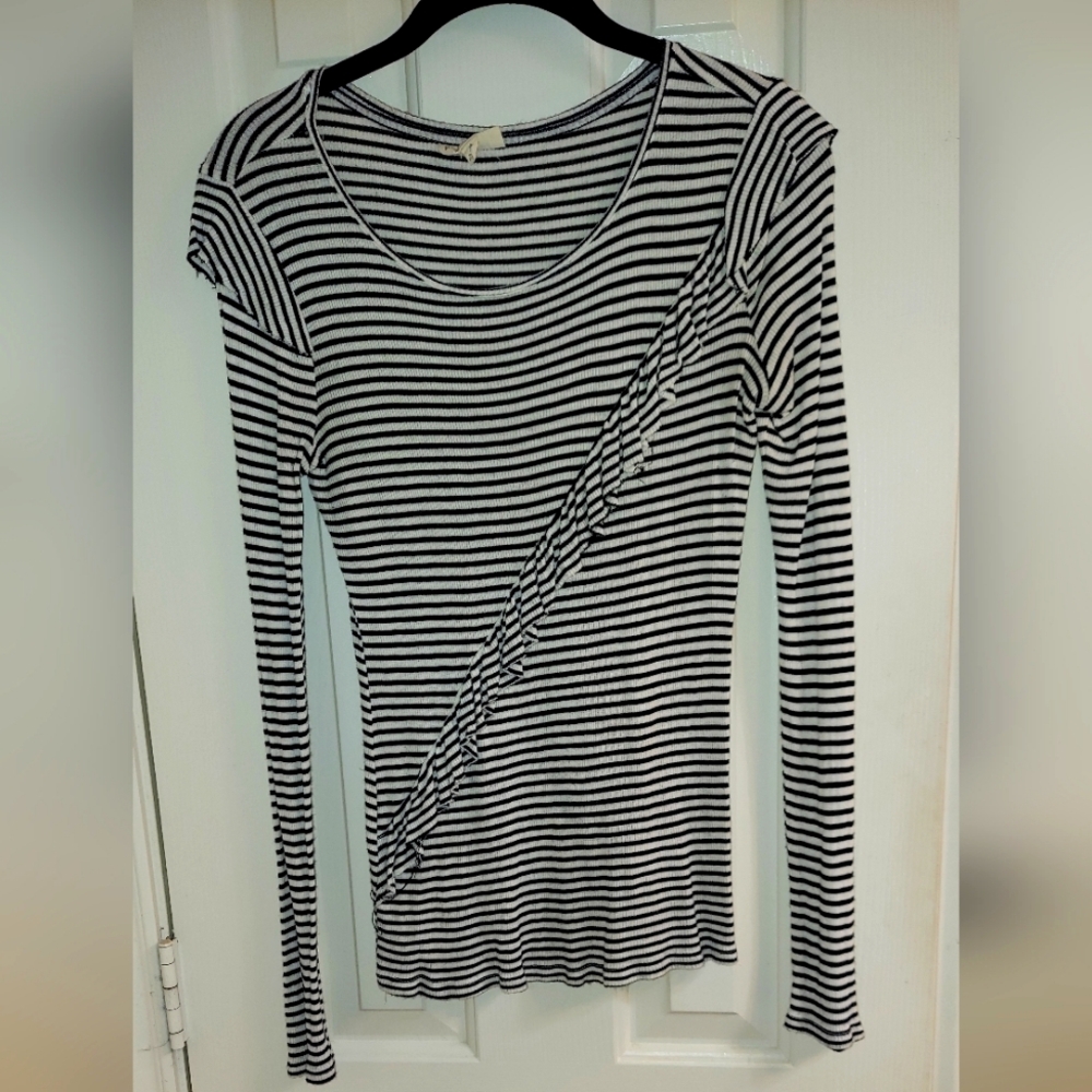 Maison Jules Long Sleeved Tshirt